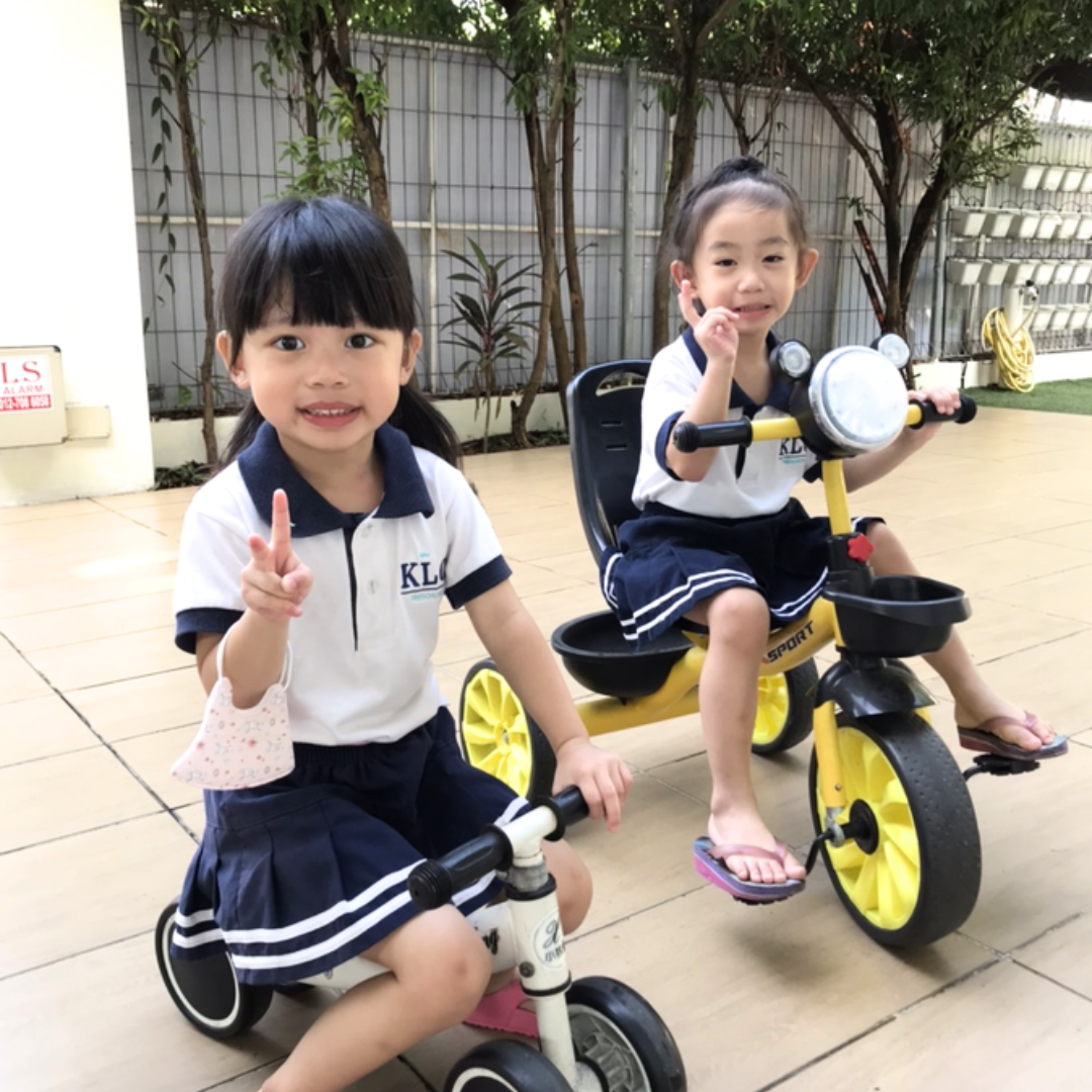 KLC Preschool children during sensory outdoor activity